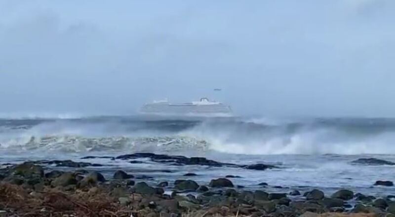 Norvegia, le immagini della "Viking Sky" 1