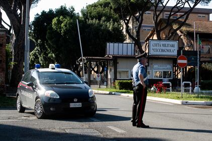 Bimba di un anno morta in auto in via dei Fucilieri: la tragedia a Roma 5