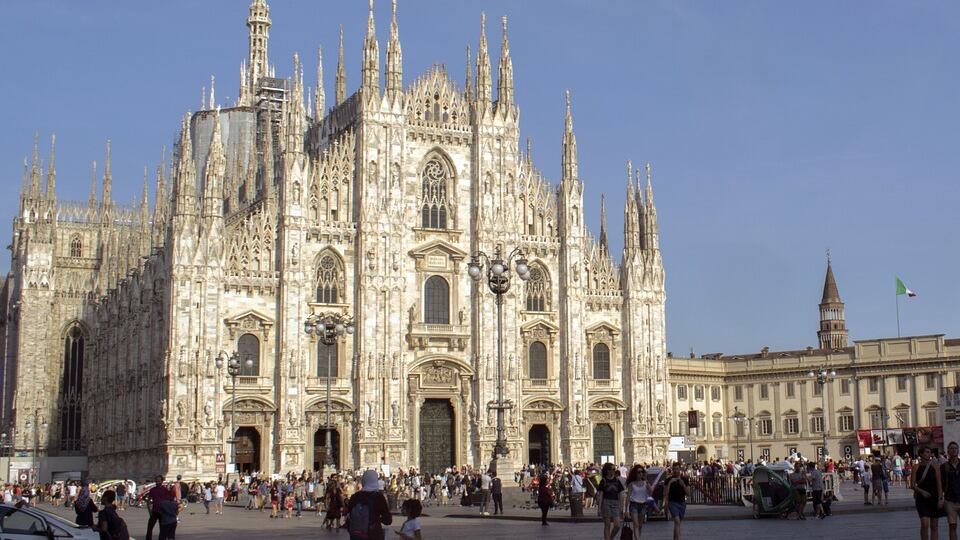 Allarme inquinamento a Milano. Ma nessun divieto di circolazione