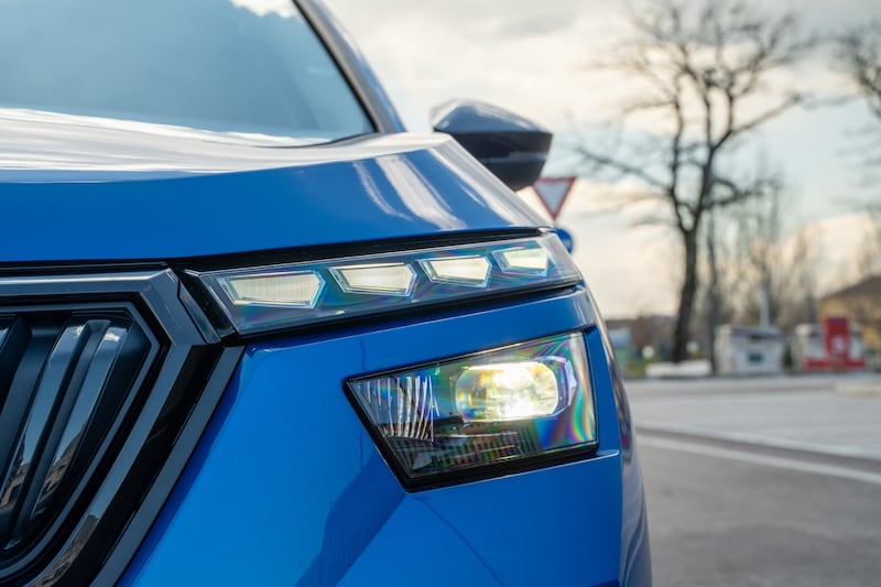Skoda Kamiq Black Dots 5