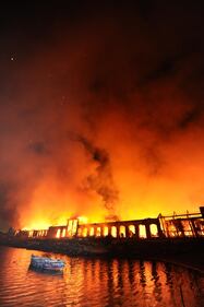 Incendio a Napoli 14