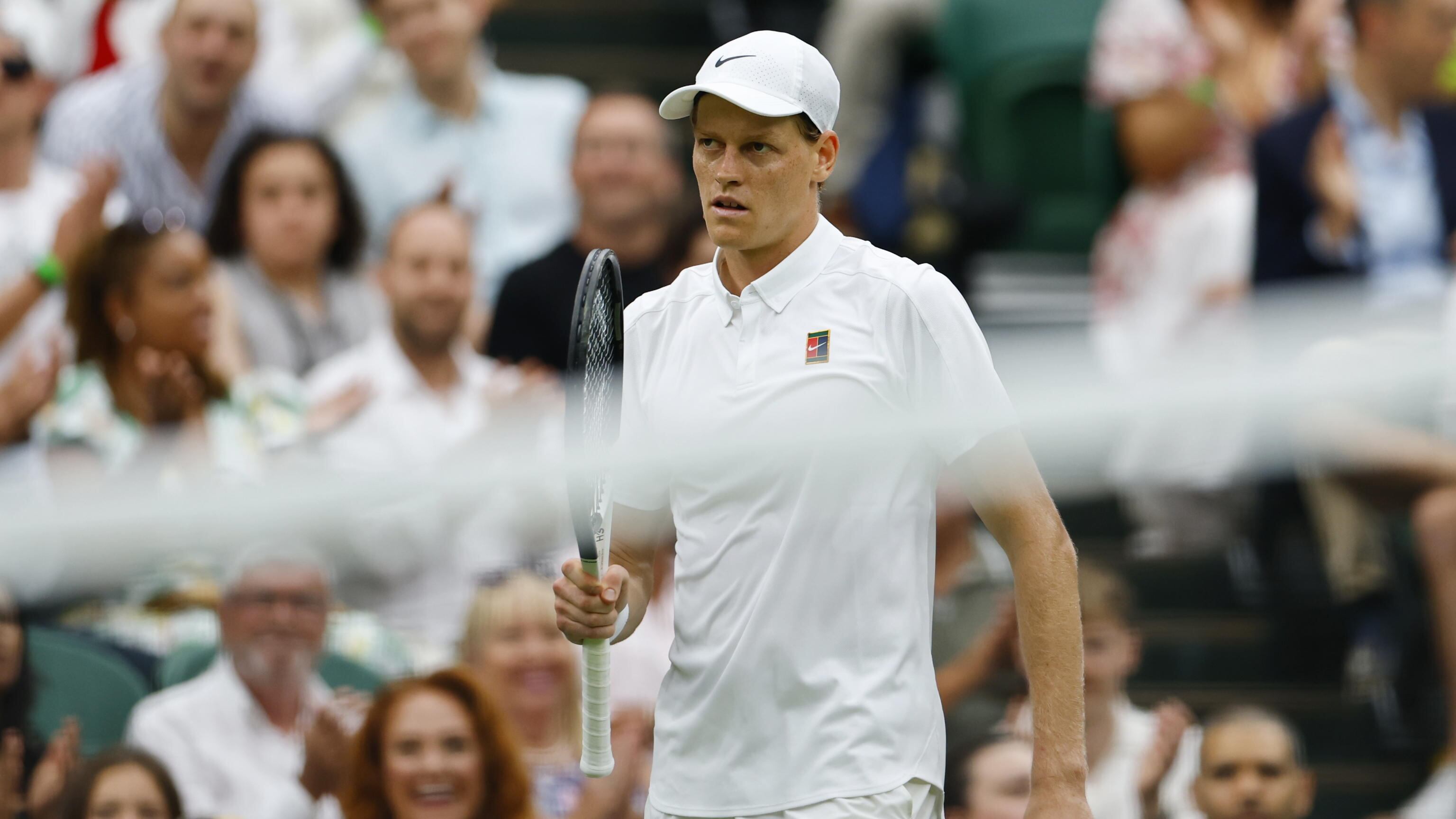 Wimbledon, Sinner domina Martinez: vince in tre set e vola agli ottavi