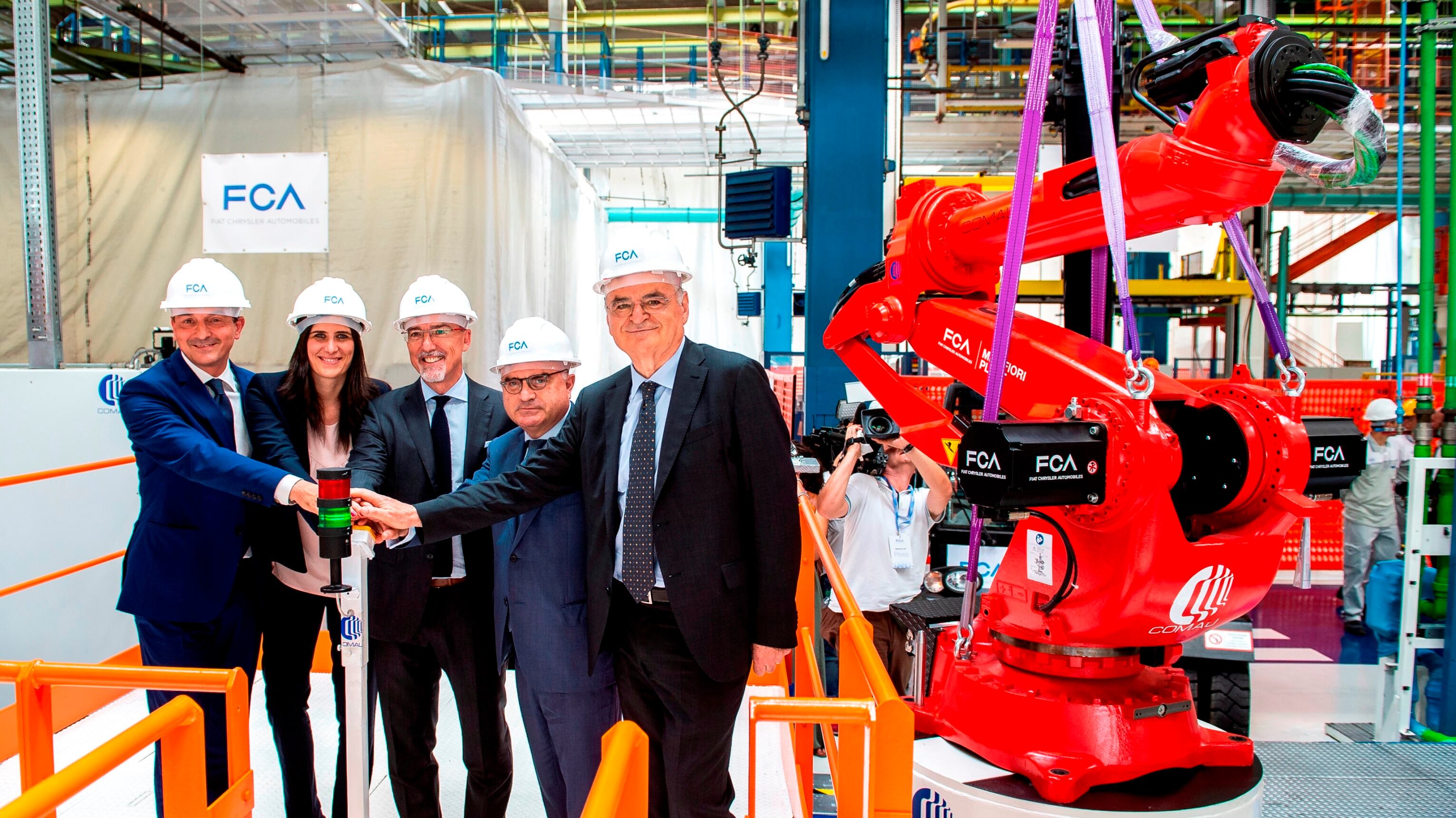 Fca lancia la sfida elettrica. Nel 2020 la 500 a batteria