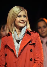 Morta Olivia Newton John: l'attrice si è spenta a 73 anni 9
