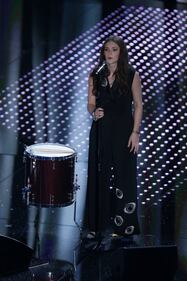 Sanremo 2016: i look femminili nella serata cover 75