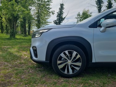 Suzuki S-Cross Hybrid 140V: guarda le foto  6