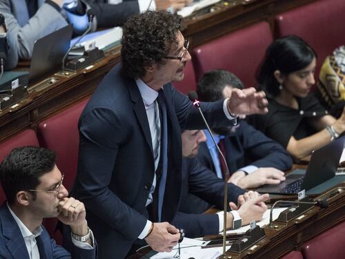 Vitalizi, scontro Pd-M5s: reciproche accuse di ostruzionismo
