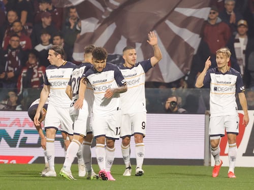 Il Lecce espugna l'Arechi: Salernitana ko e sempre più ultima in classifica