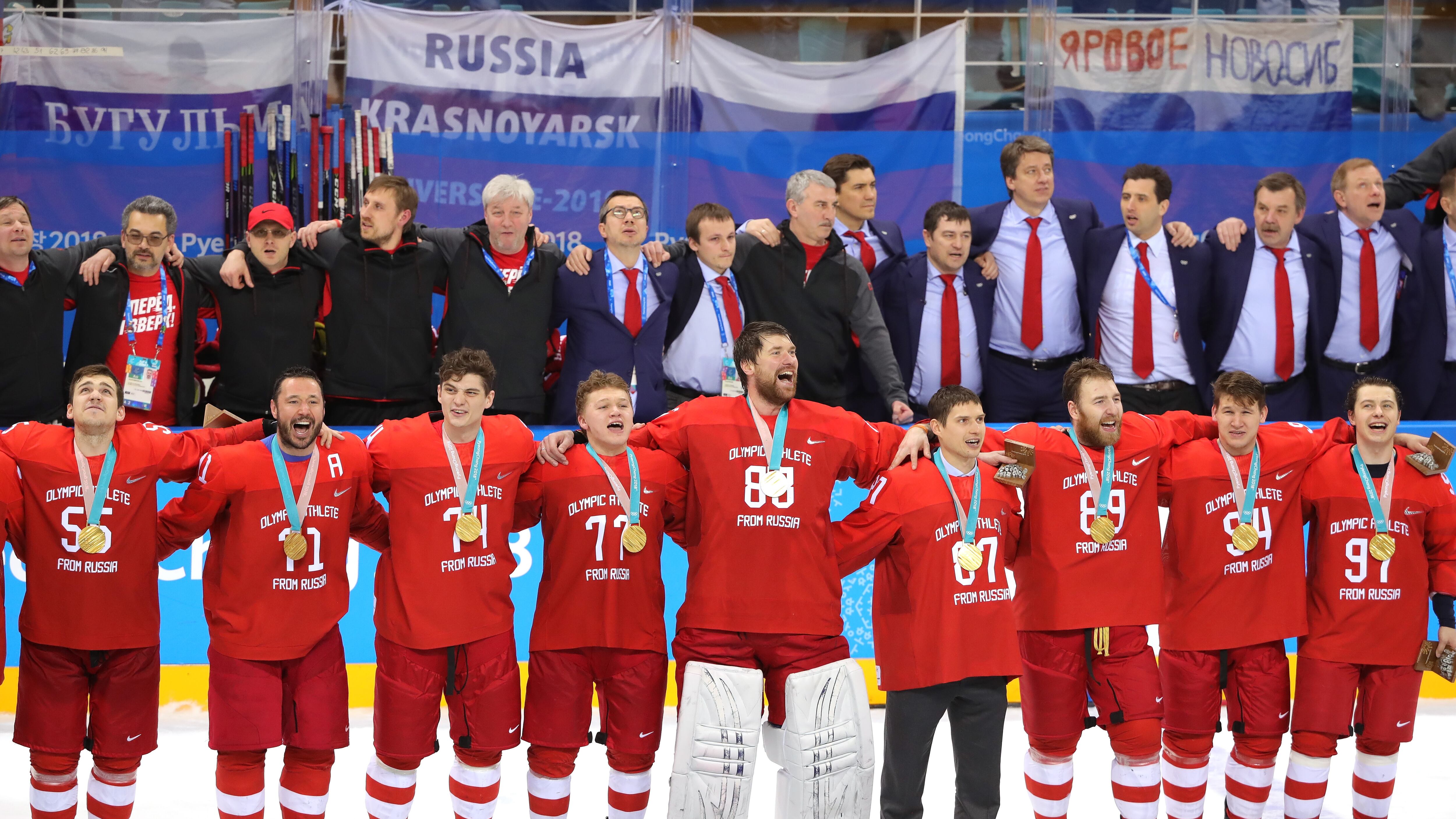 Hockey: i russi vincono quando non sono Russia. E cantano l'inno