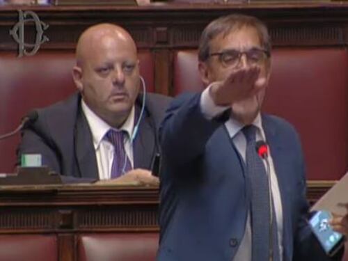Fascismo, La Russa sfida Fiano "Attenti ad alzare il braccio..."