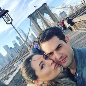 Kelly Brook nella vasca, lato B in evidenza 14