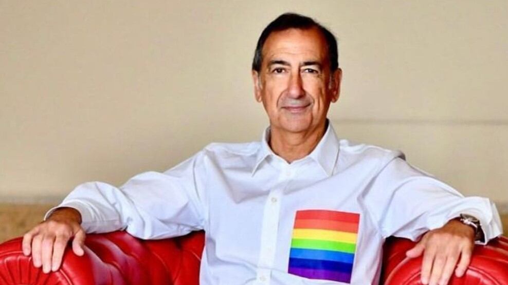 "Asse largo sui diritti gay". Sala vuole l'ammucchiata arcobaleno