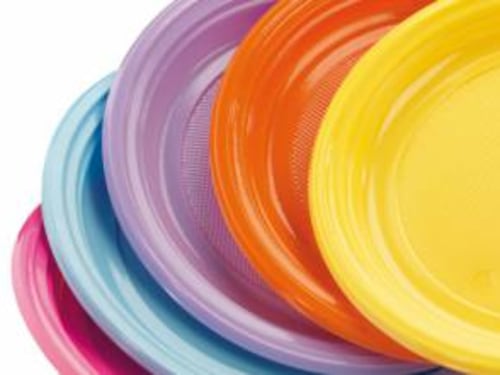 Vietata plastica monouso: approvata la normativa del Parlamento europeo