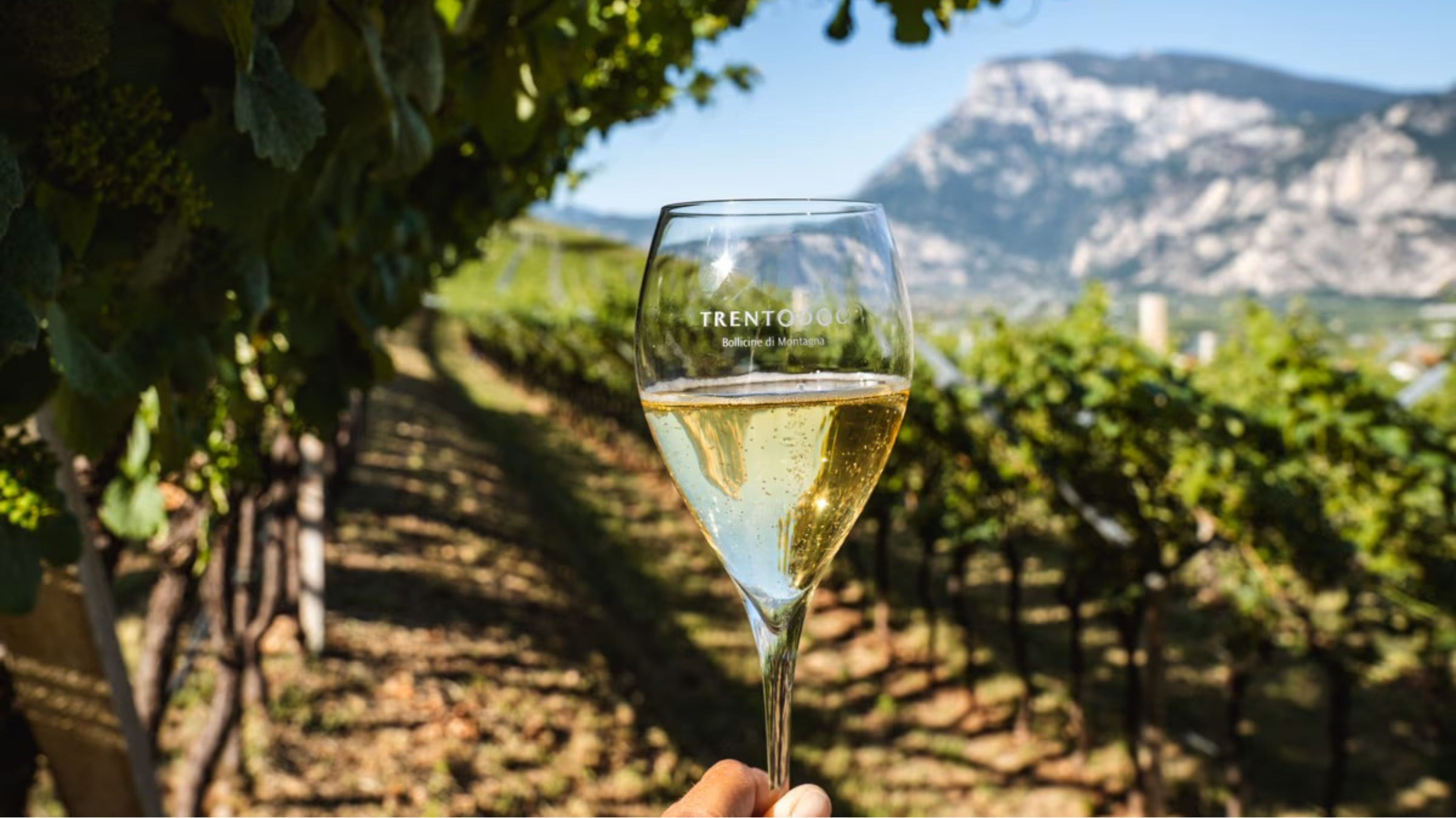 Trentodoc, tre giorni di bollicine di montagna