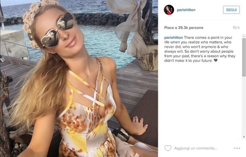 Paris Hilton, compleanno sexy su un'isola da sogno: foto 12