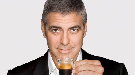 Il gigante svizzero del caffè battuto dal nano piemontese