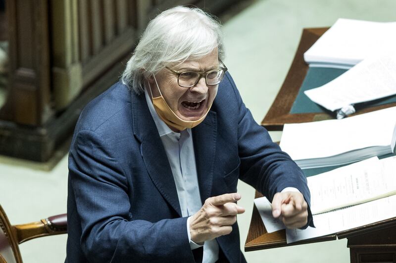 Sgarbi cacciato dalla Camera 1