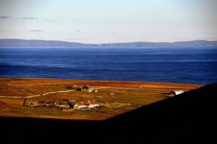Foula, una splendida isola inglese per solo 30 abitanti 10