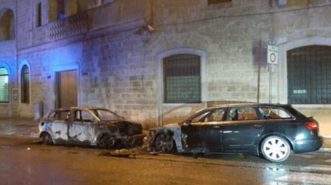Bari, nuovo attentato: nel mirino i carabinieri