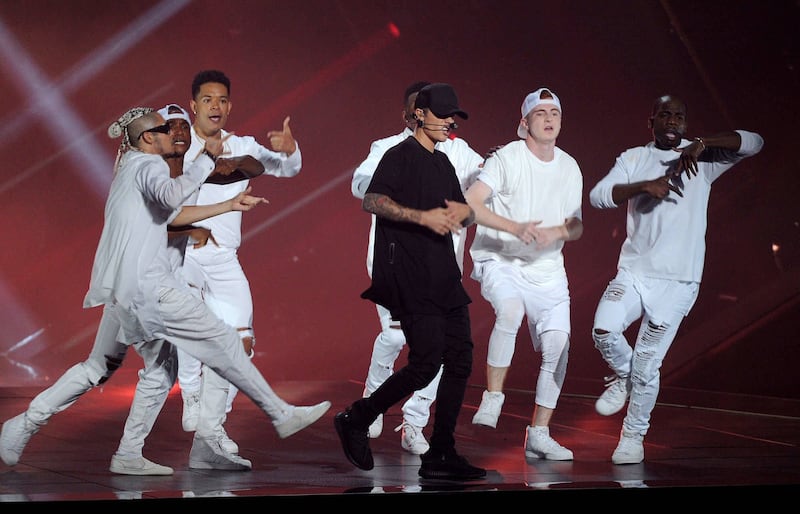MTV VMA 2015, il trionfo di Taylor Swift e Miley Cyrus 38