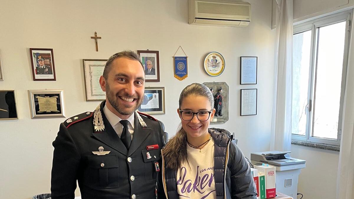 "Voglio fare il carabiniere". E la 14enne dedica all'Arma la sua tesina di terza media