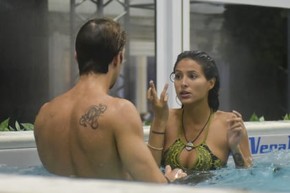 Grande Fratello Vip, i momenti sexy di Mariana Rodriguez 13