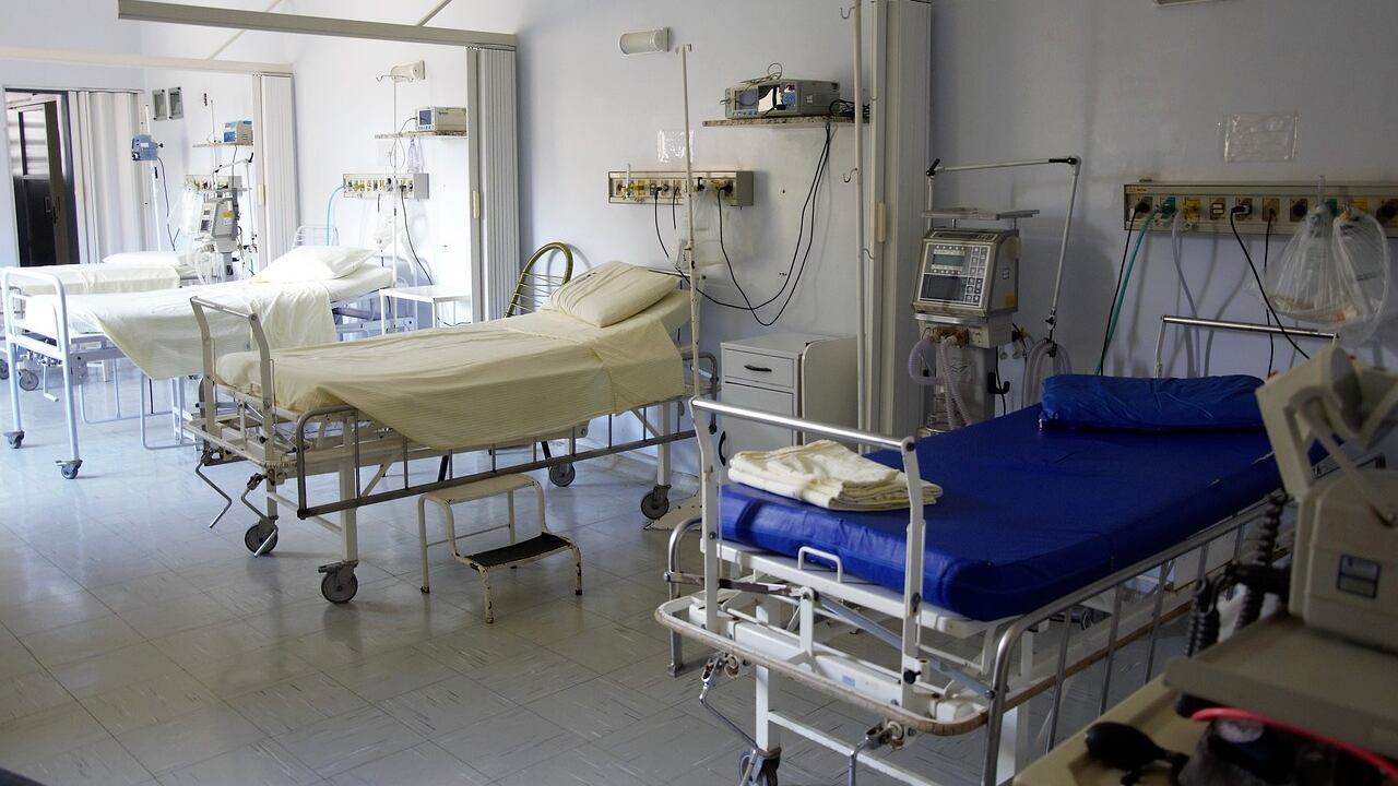 Denaro per far saltare le liste d'attesa: in manette un medico di Molfetta