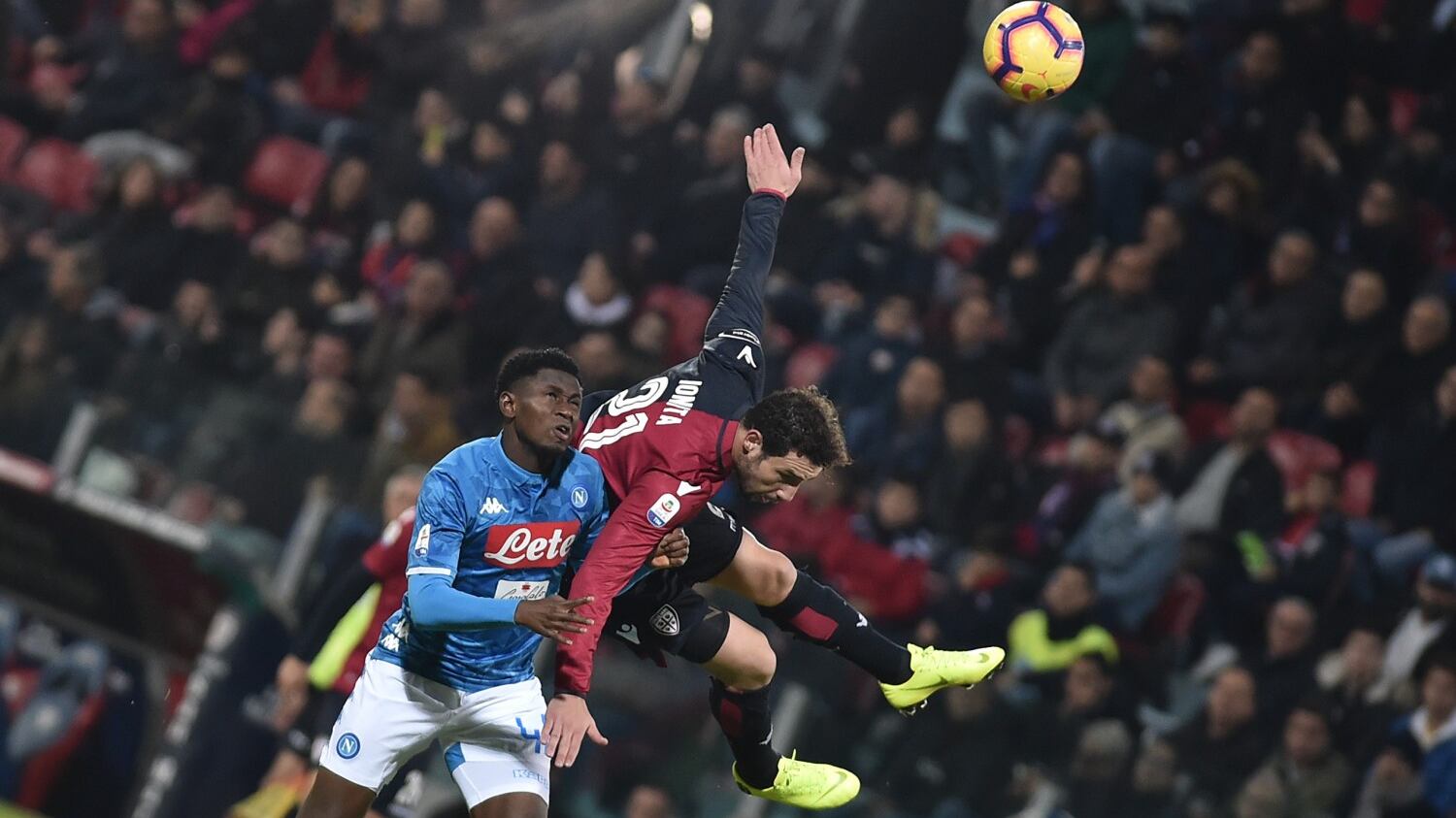 Il Napoli gioisce al 92': Milik stende per 1-0 il Cagliari