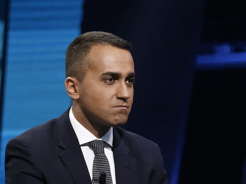 Ira (tardiva) del M5s sulla Trenta. Di Maio: "Devi lasciare la casa"