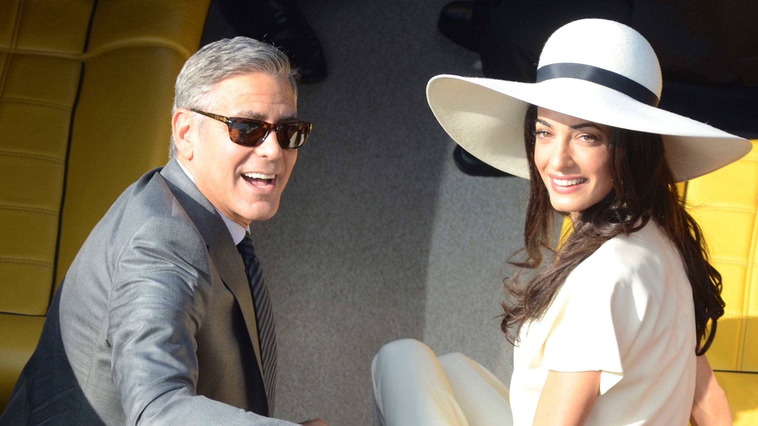 "La coppia Clooney-Alamuddin pronta ad adottare un bambino"