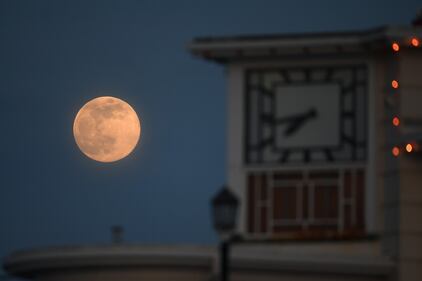 Le immagini della Superluna 16