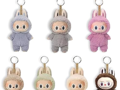 Labubu mania: i peluche da borsa nati a Hong Kong che conquistano la moda europea