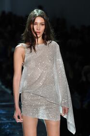 Bella Hadid, vestito trasparente 31