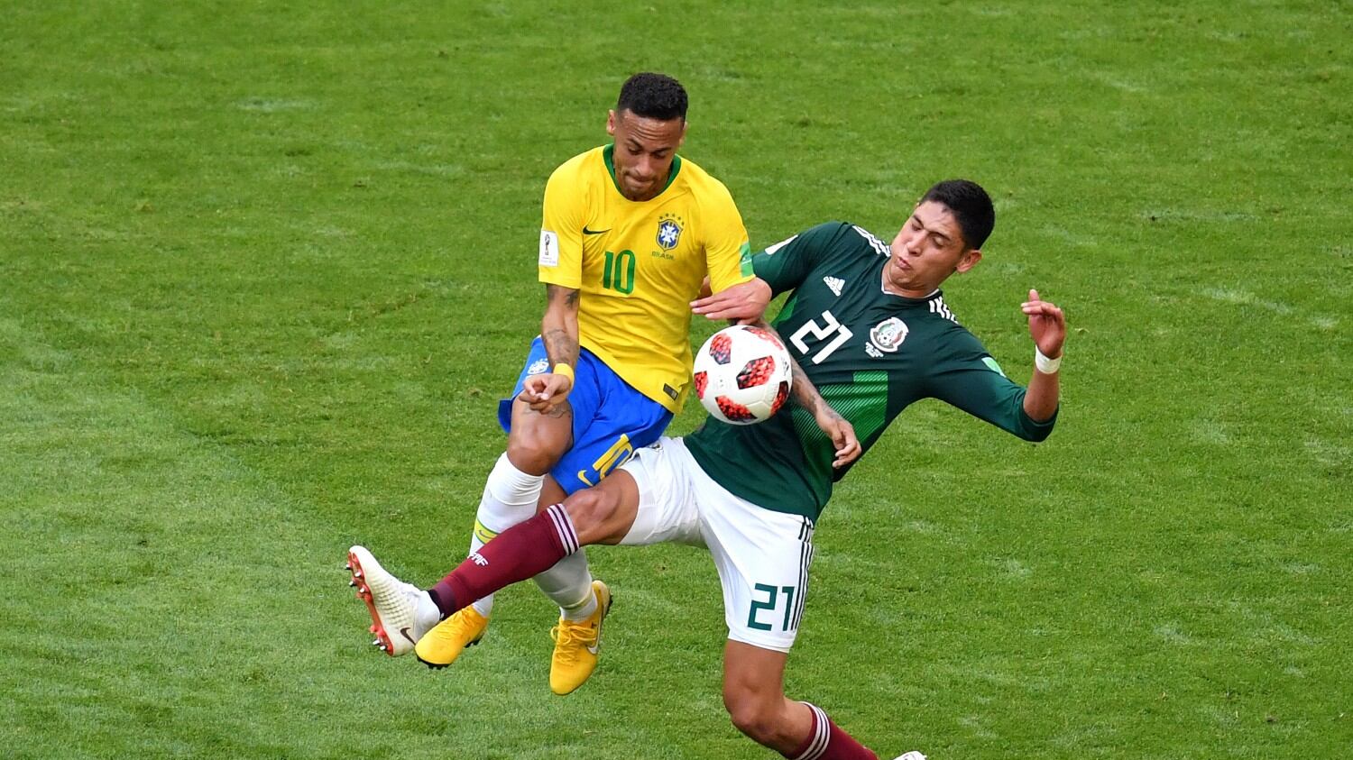 Il narcisismo del campione: la grafia di Neymar
