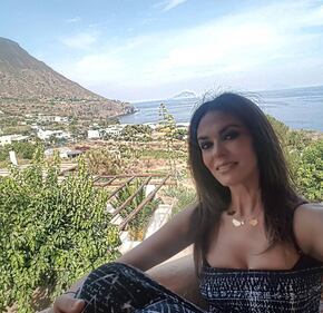 Maria Grazia Cucinotta hot in bikini 18