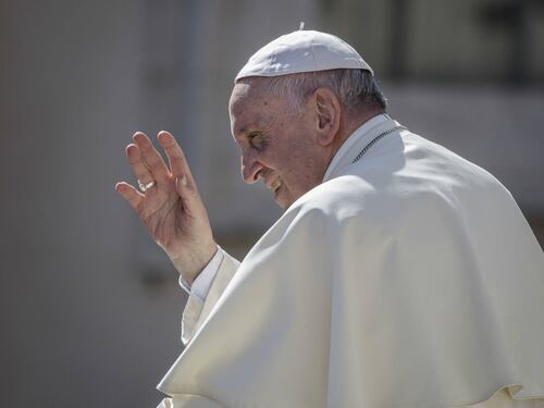 "La verità della fede in pericolo". E firma la correzione a Bergoglio