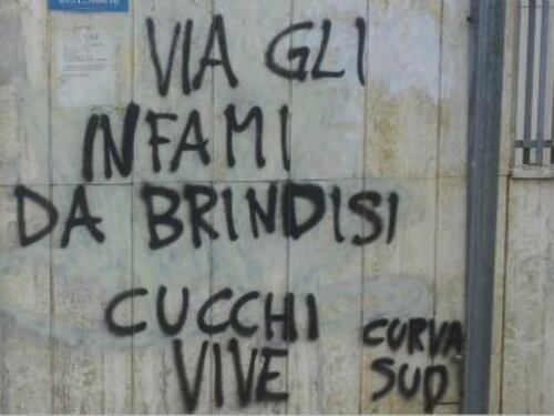 "Infame, via da Brindisi". Così la Cucchi incita i violenti contro l'agente indagato