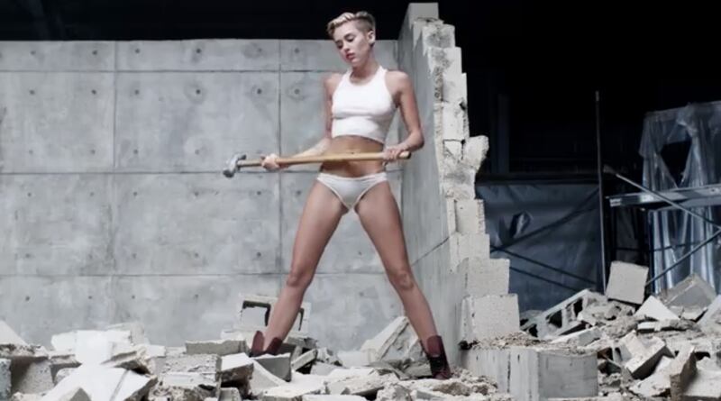 Miley Cyrus nuda per Terry Richardson 20