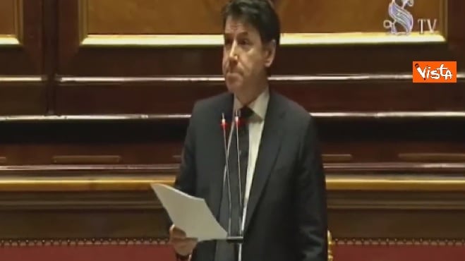 Coronavirus, bagarre in Senato mentre Conte parla: fischi del centrodestra