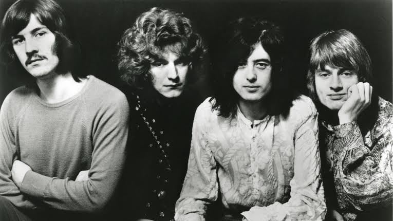 Inediti e fragorosi Mai così potenti le divinità del rock