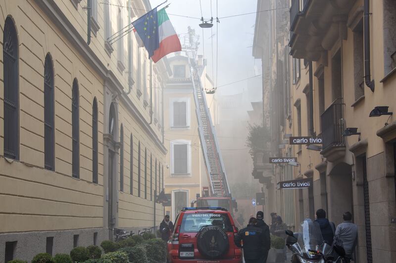 Fiamme nel quadrilatero della moda 4