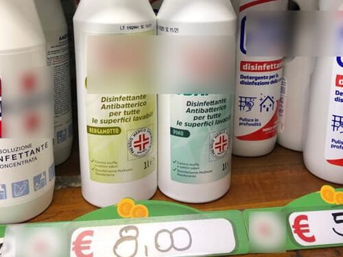 Farmacia vendeva guanti e disinfettanti con aumenti dell’800%