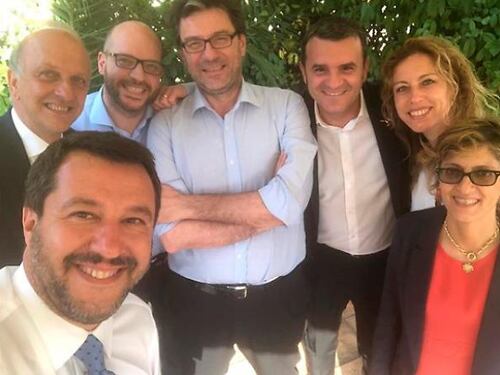 La riunione a sorpresa a casa di Salvini a Roma con tutti i vertici leghisti