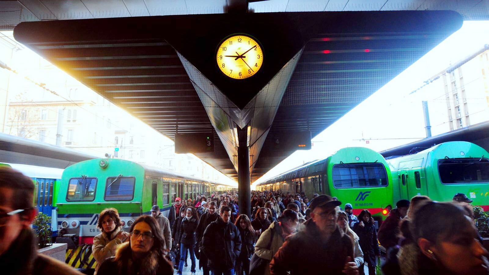 Sanità, treni e giovani: le priorità di Fontana