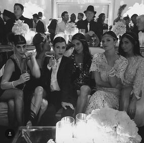 Kim Kardashian e sorelle festeggiano i 60 anni della mamma 19