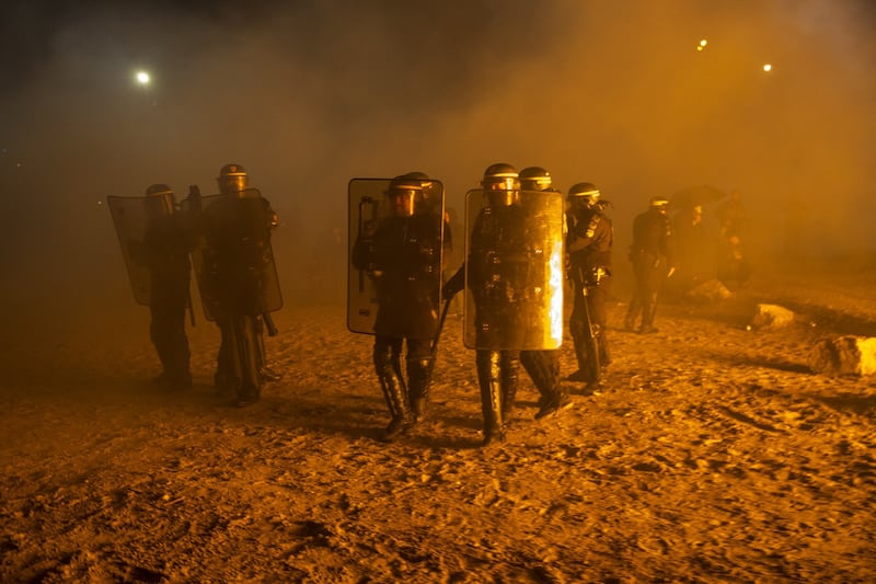 A Calais scoppia la rivolta nella "giungla" 20