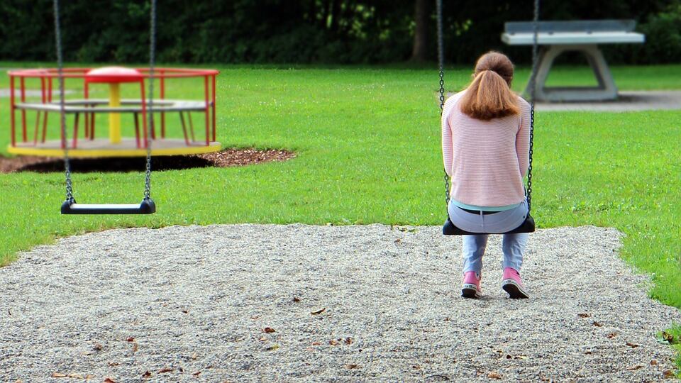 Adesso è pure scontro sui bambini al parco
