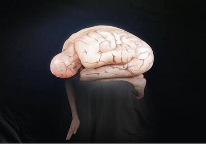 Nudi contro il cancro 3
