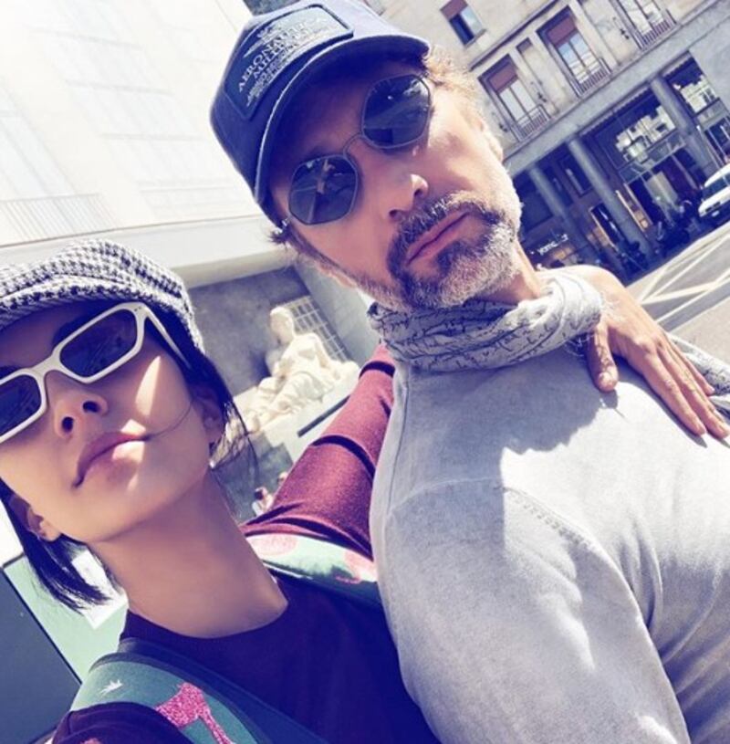 Raoul Bova e Rocio Munoz Morales, le foto più romantiche 1