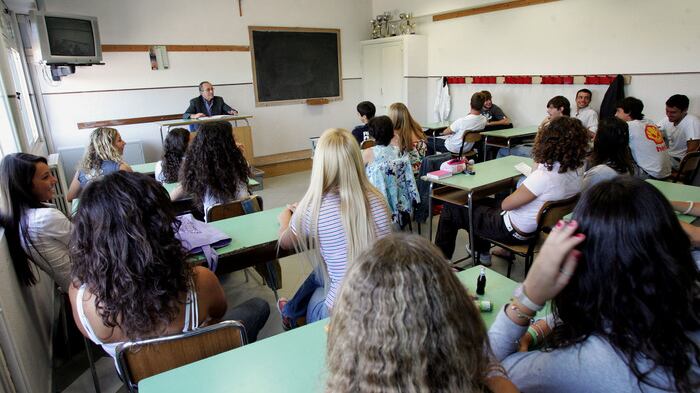Pisa, razzismo a scuola: "Una negra non può prendere buoni voti"